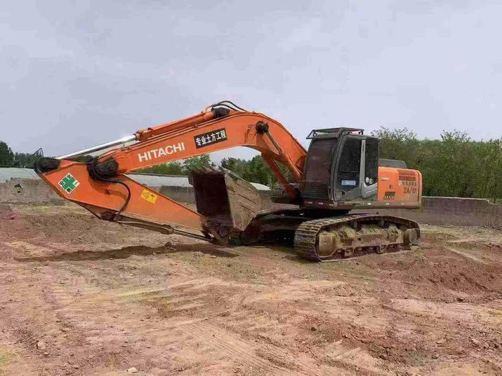 Buy Hitachi ZX270-3 Used Excavator / 1