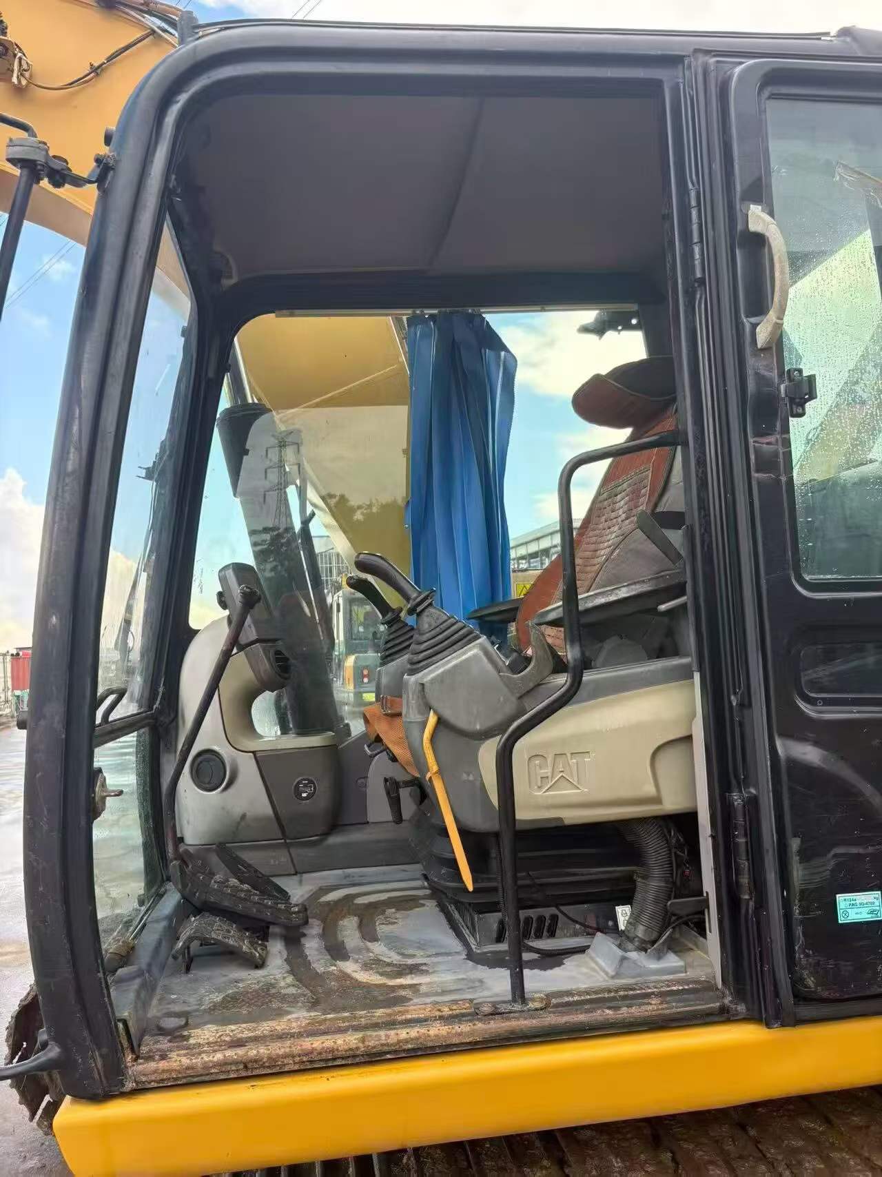 Compre Excavadora Caterpillar 313D Usada / 9