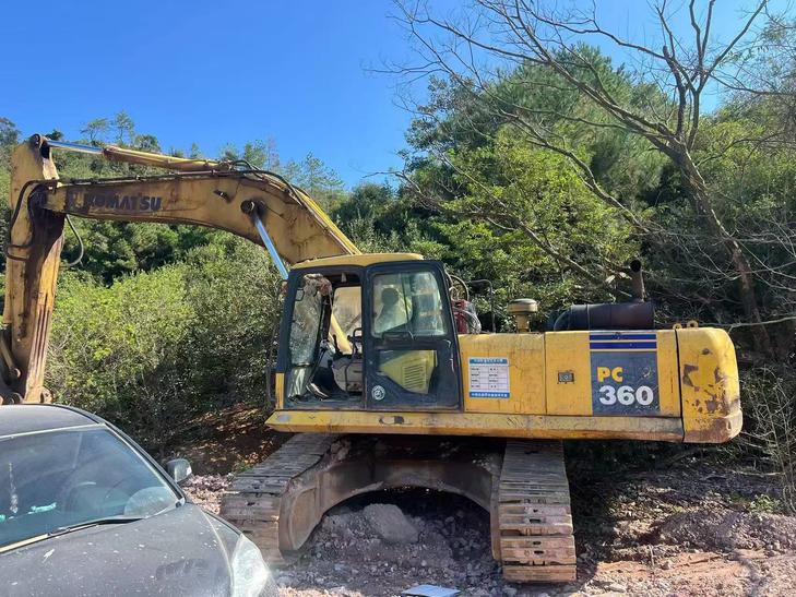 Buy Komatsu PC360-7 Used Excavator / 1