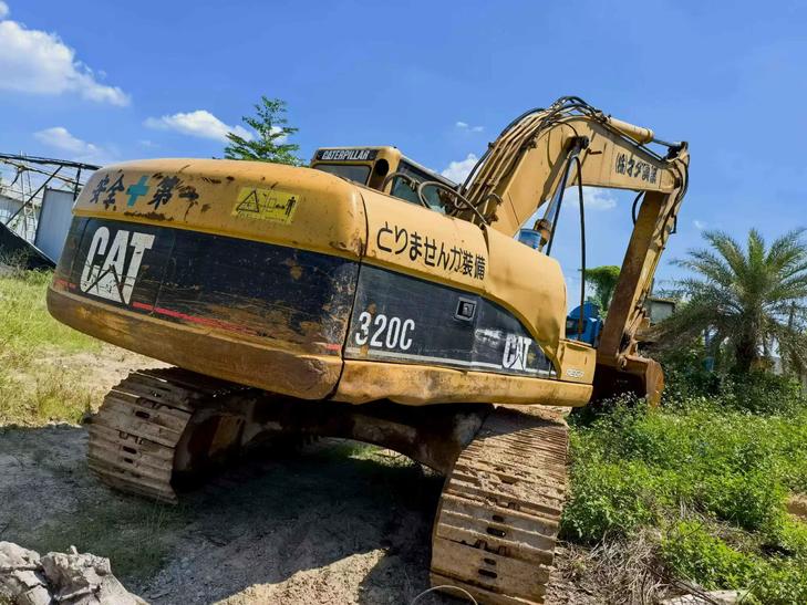 Buy Caterpillar 320C Used Excavator / 1