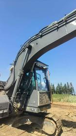 Buy Volvo L120E Used Excavator / 3 Buy Volvo L120E Used Excavator / 3