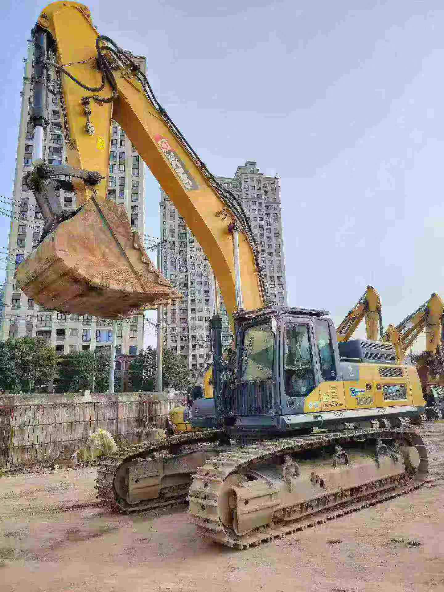 Buy XCMG LW580GV Used Loader / 8