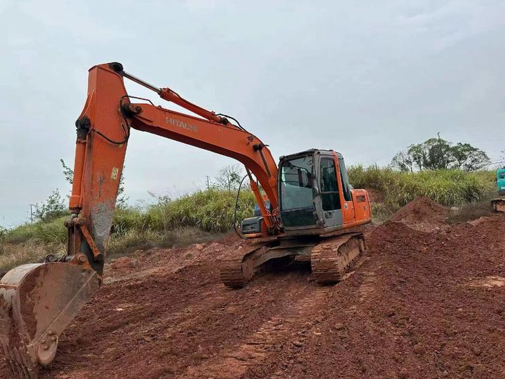 Buy Hitachi EX120-6 Used Excavator / 1