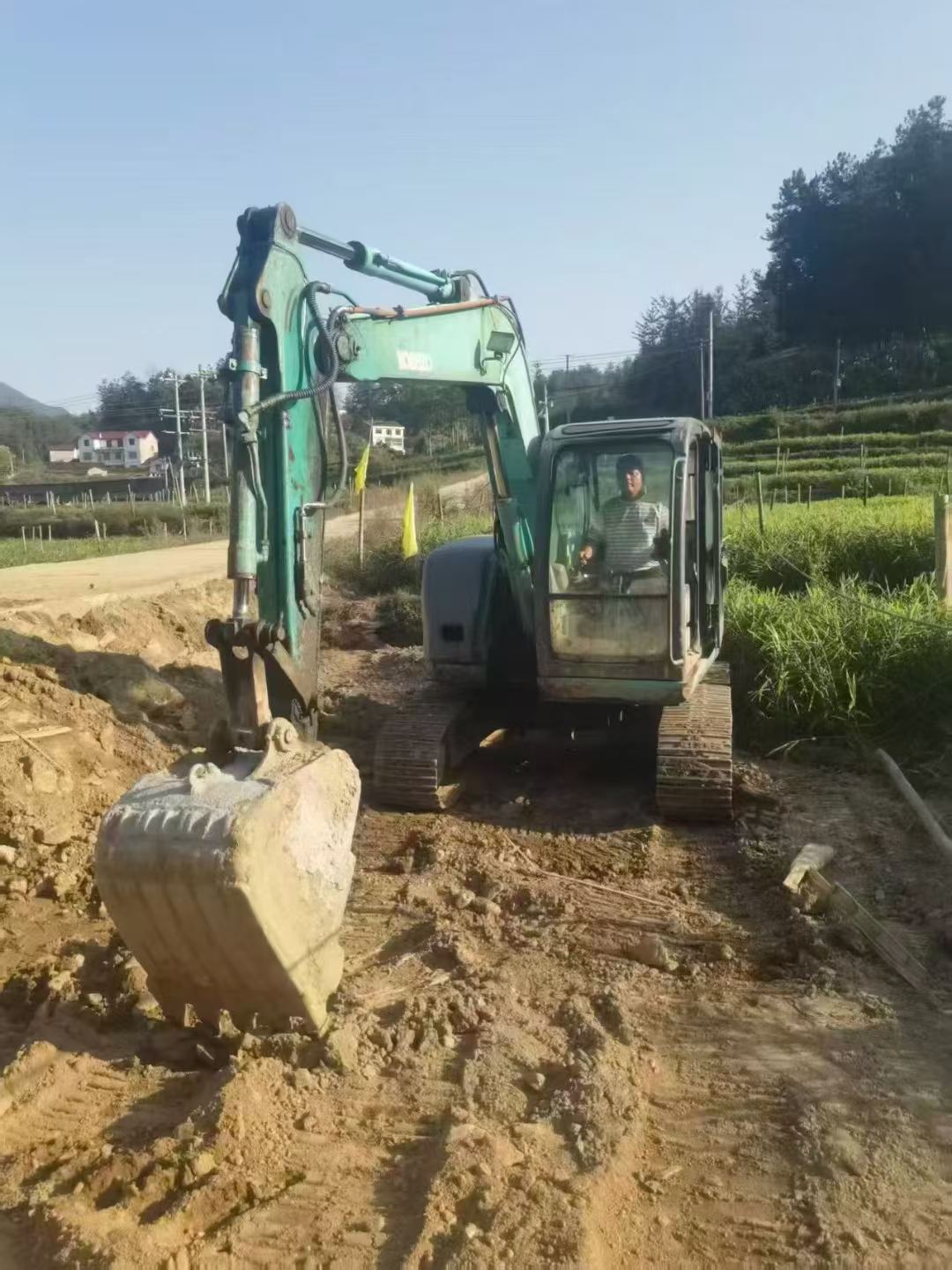 Buy Kobelco SK70SR Used Excavator / 9