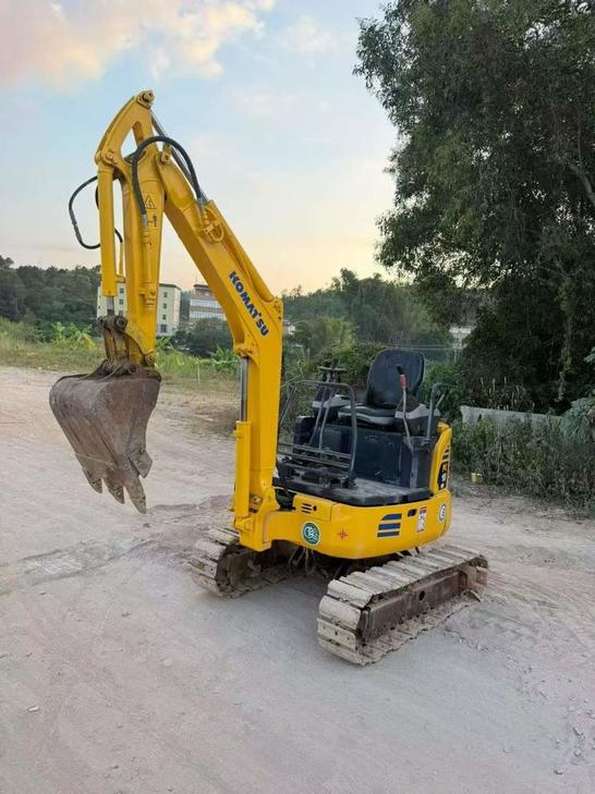 Buy Komatsu PC18MR-2 Used Excavator / 1