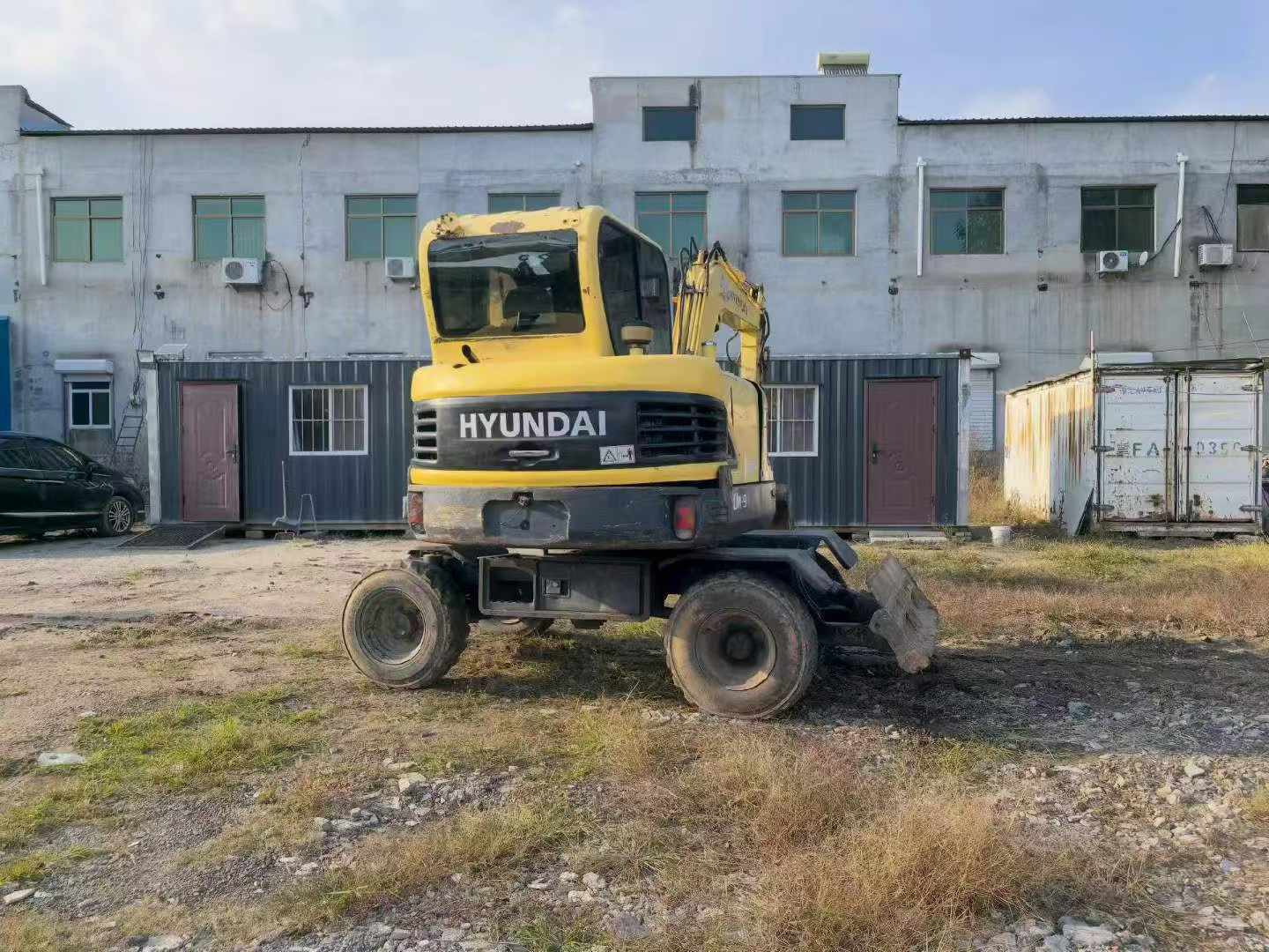 شراء حفارة Hyundai R60-9 مستعملة / 3