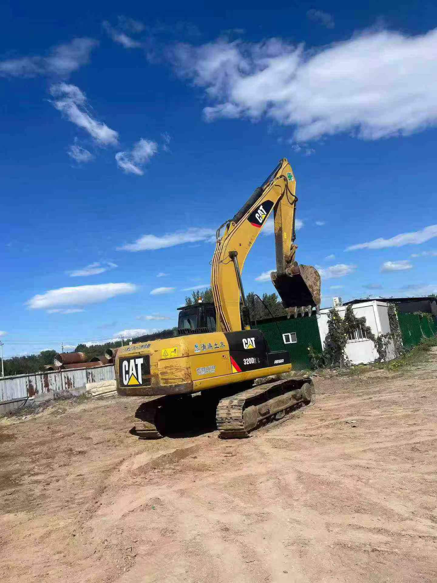 Buy Caterpillar 320D Used Excavator / 3