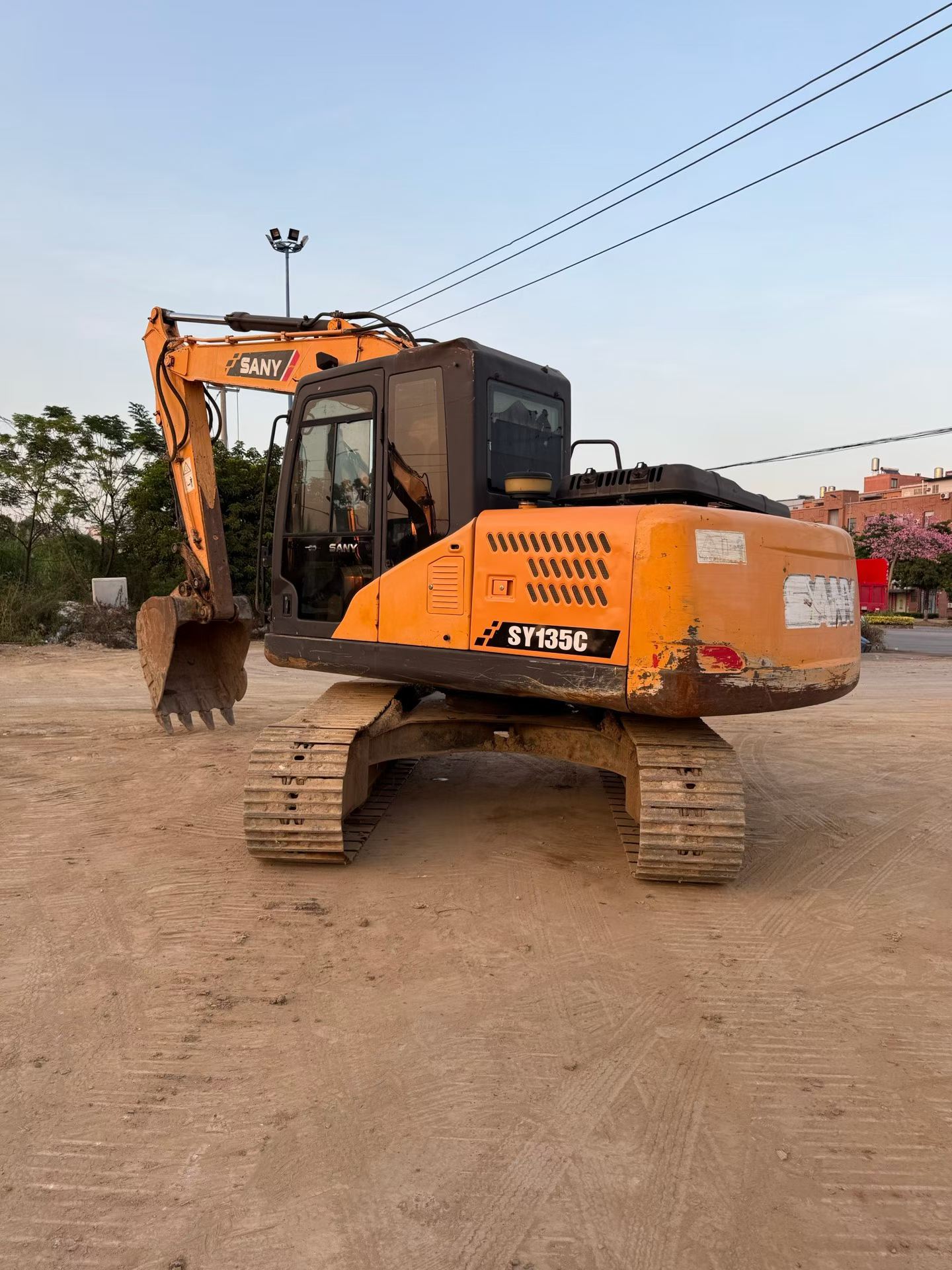 Buy Sany SY135 Used Excavator / 2