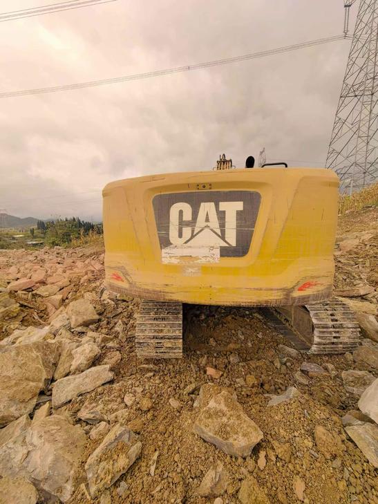 Buy Caterpillar 320A Used Excavator / 1