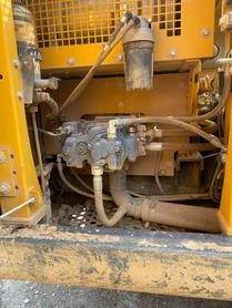 Buy XCMG XE135B Used Excavator / 4 Buy XCMG XE135B Used Excavator / 4