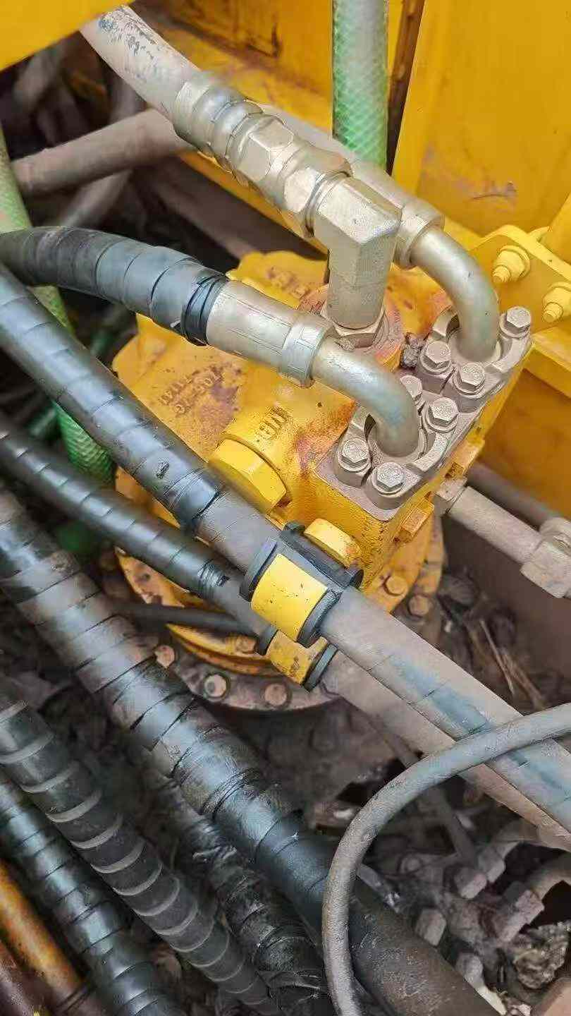 Buy Komatsu Used Excavator / 5