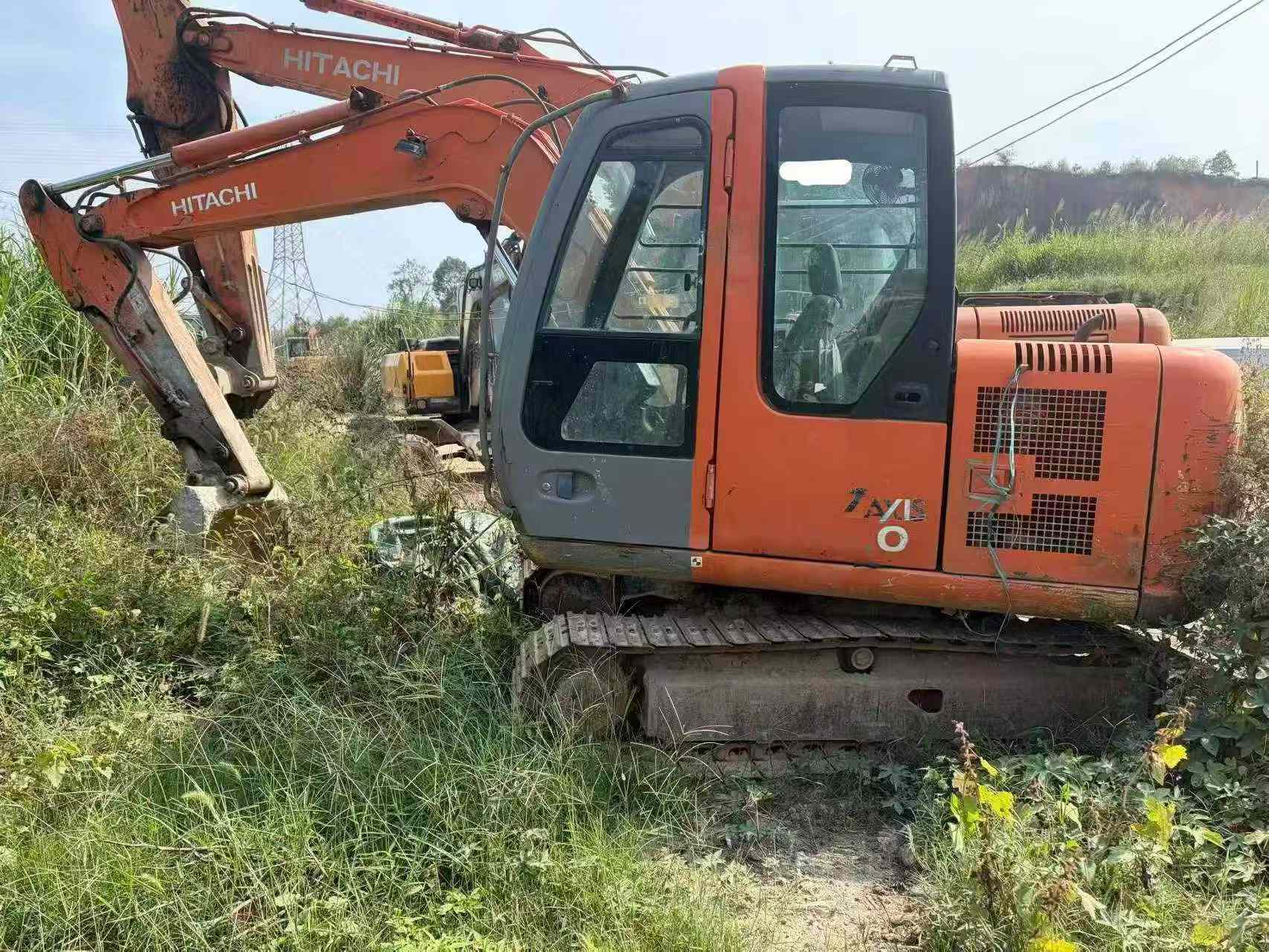 Buy Hitachi EX60-6 Used Excavator / 2