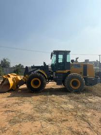 Buy XCMG LW500FV Used Loader / 4 Buy XCMG LW500FV Used Loader / 4