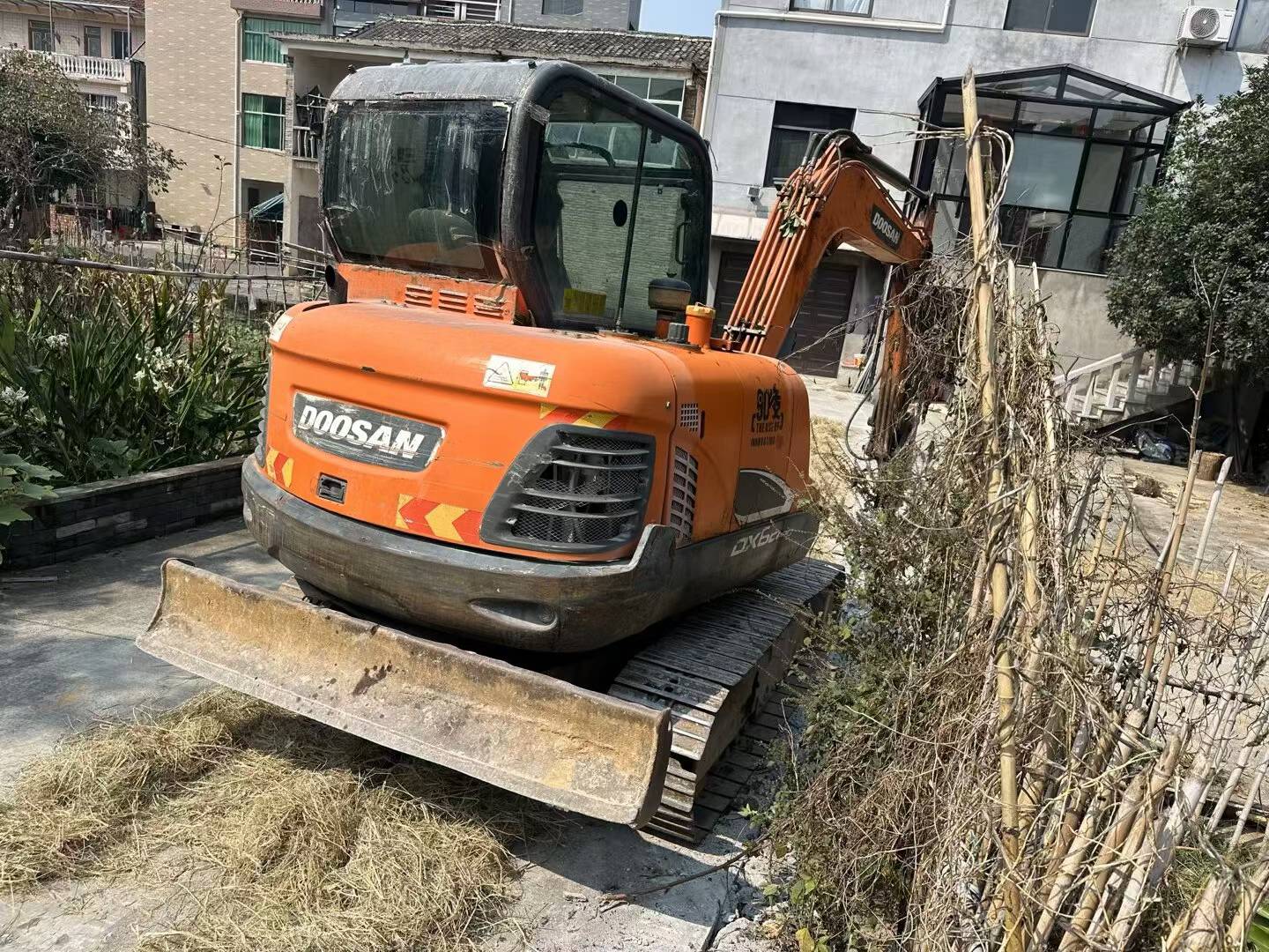 شراء Doosan DH55-7 مستعمل حفارة