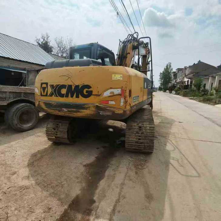 Buy XCMG XE150 Used Excavator / 1