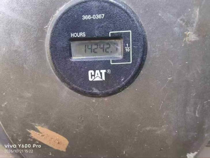 Buy Caterpillar 320D Used Excavator / 1