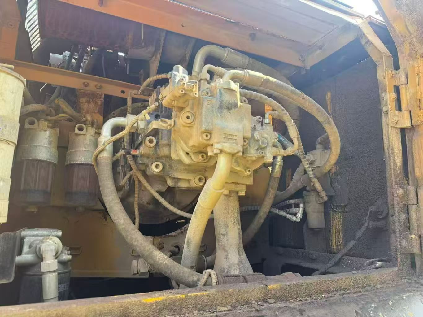 شراء حفارة Sany SY485C مستعملة / 4
