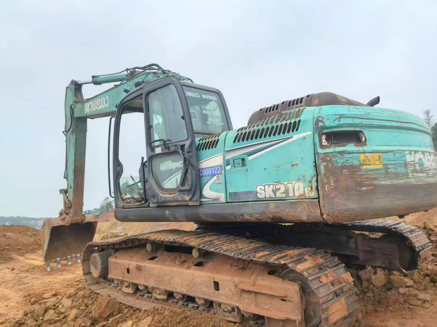 Buy Kobelco SK210-6 Used Excavator / 2