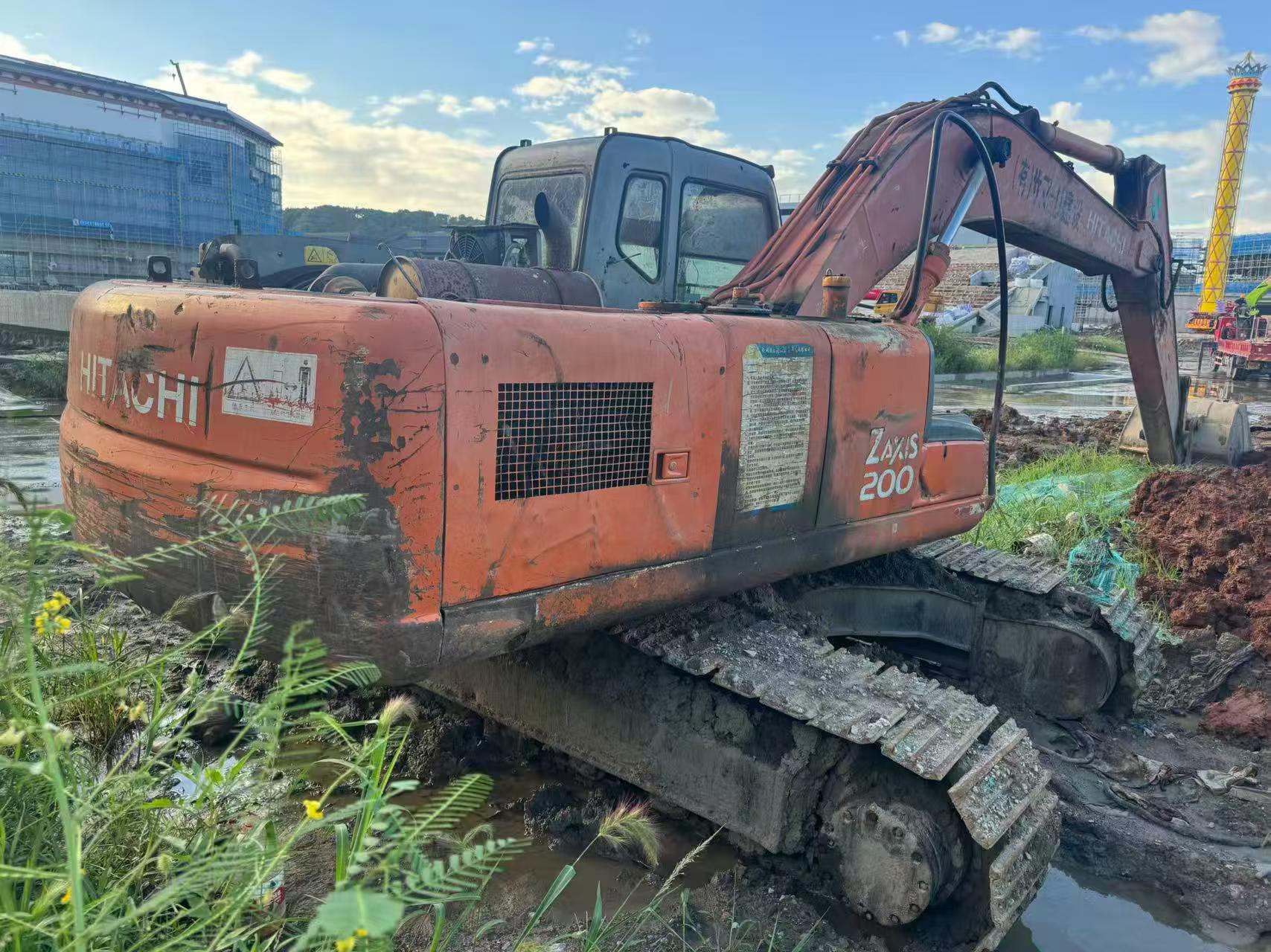 Buy Hitachi ZX200-6 Used Excavator / 2
