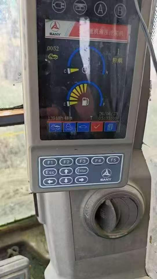 Buy Sany SY235C Used Excavator / 3