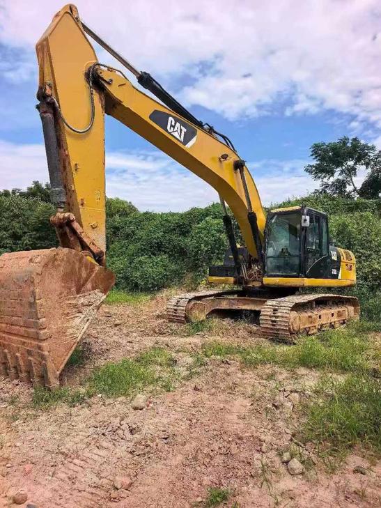 Buy Caterpillar 330B Used Excavator / 1