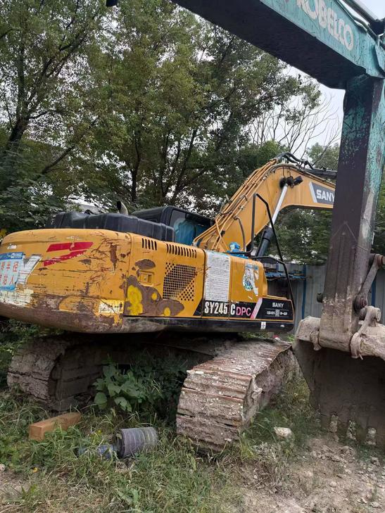 Buy Sany SY205C Used Excavator / 1