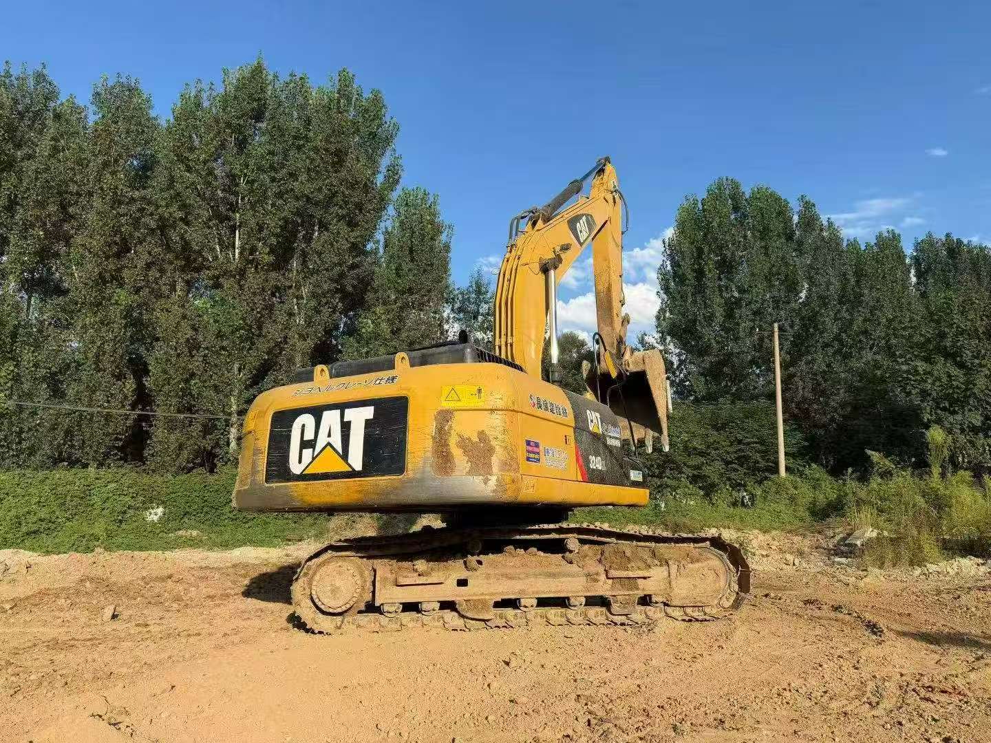 Buy Caterpillar 324D Used Excavator / 4