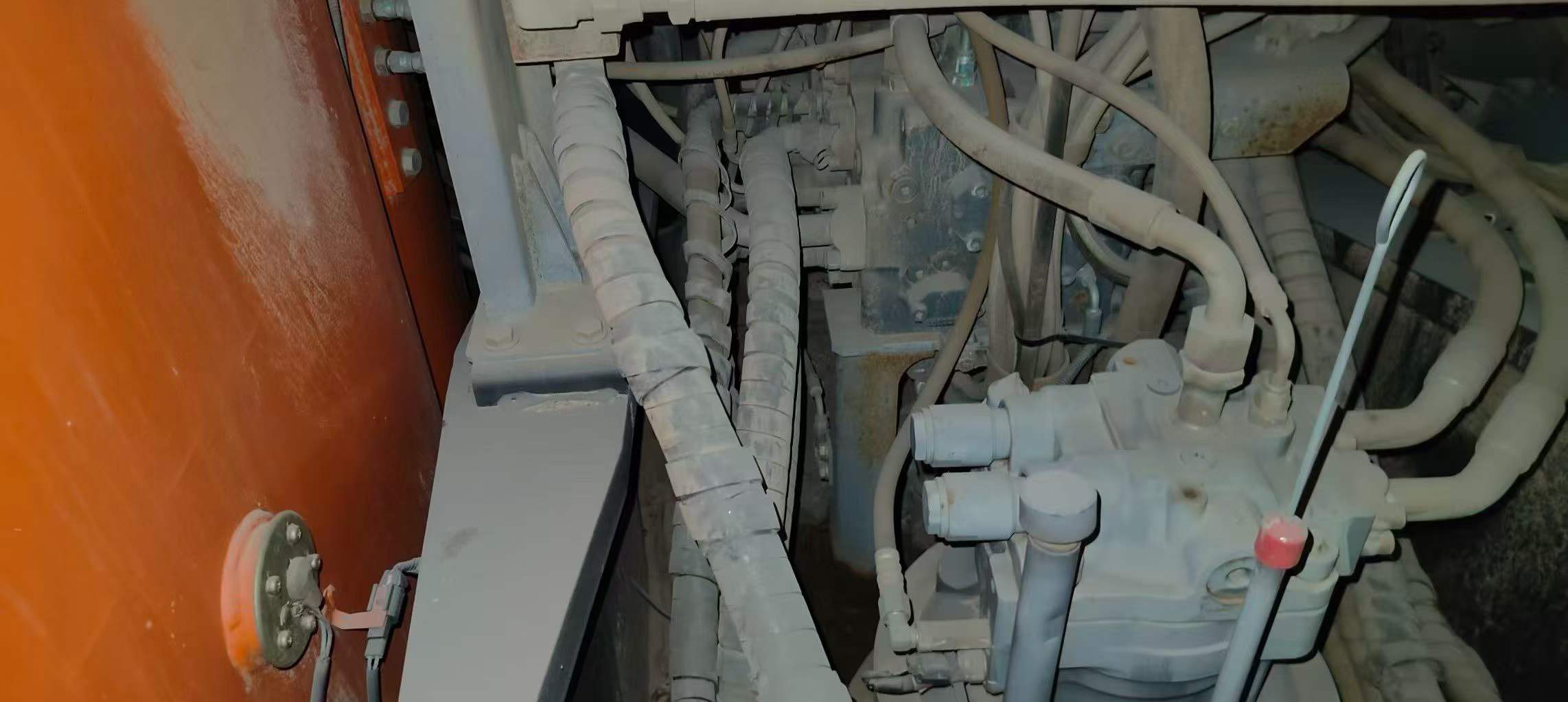 Buy Hitachi ZW250 Used Excavator / 2