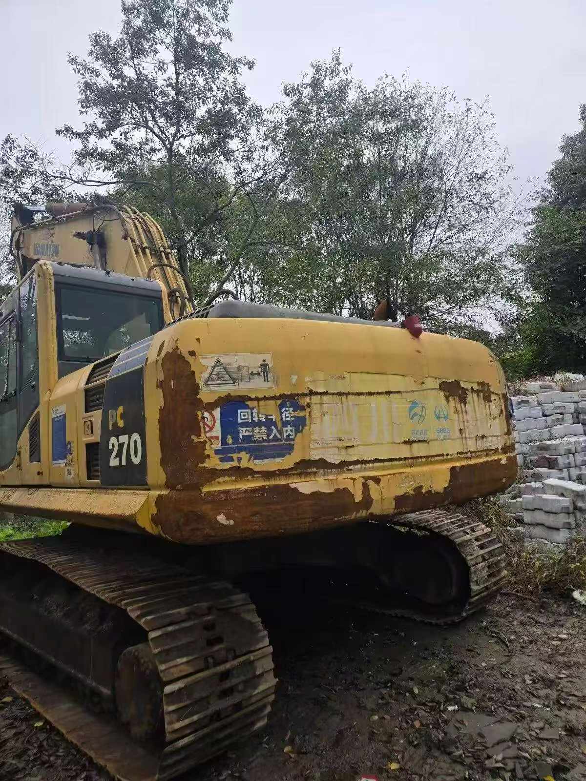 Buy Komatsu PC240-6 Used Excavator / 3