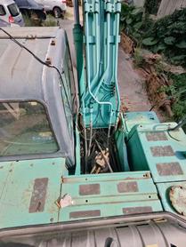 Buy Kobelco SK200-11 Used Excavator / 9 Buy Kobelco SK200-11 Used Excavator / 9