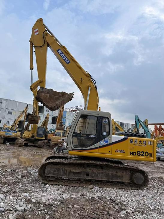 Buy Kato Used Excavator / 1
