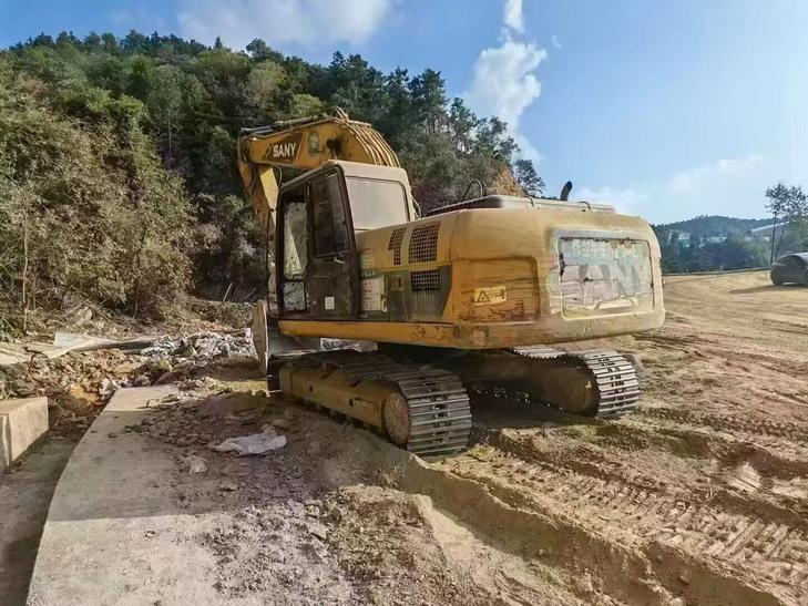 Buy Caterpillar 320D Used Excavator / 1