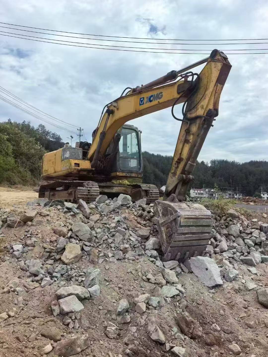 Buy XCMG XE150 Used Excavator / 3
