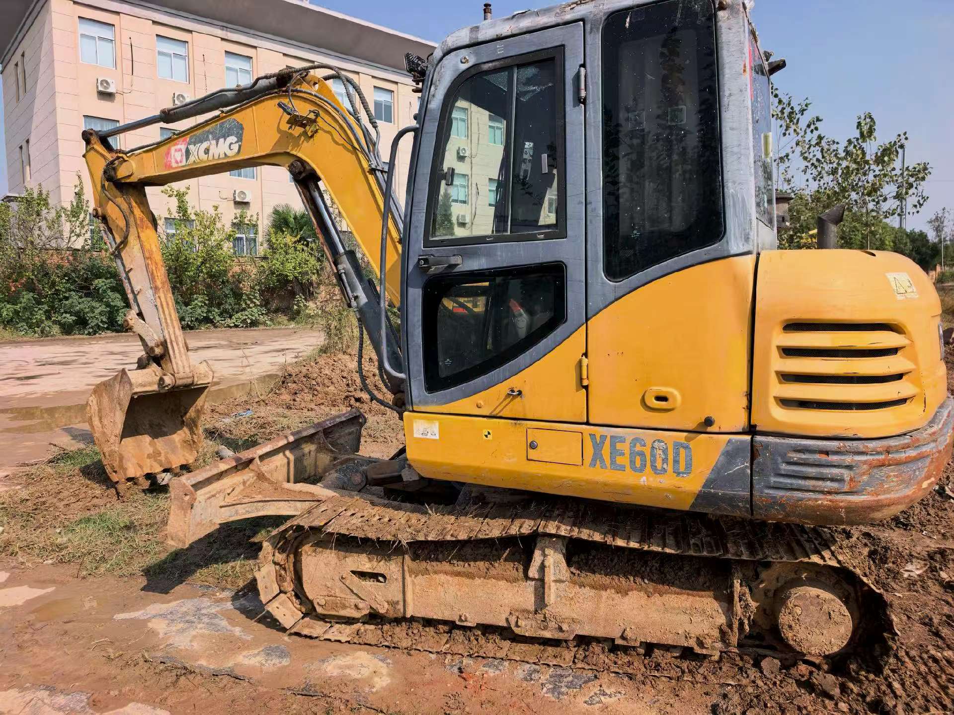 Buy XCMG XE60 Used Excavator / 4