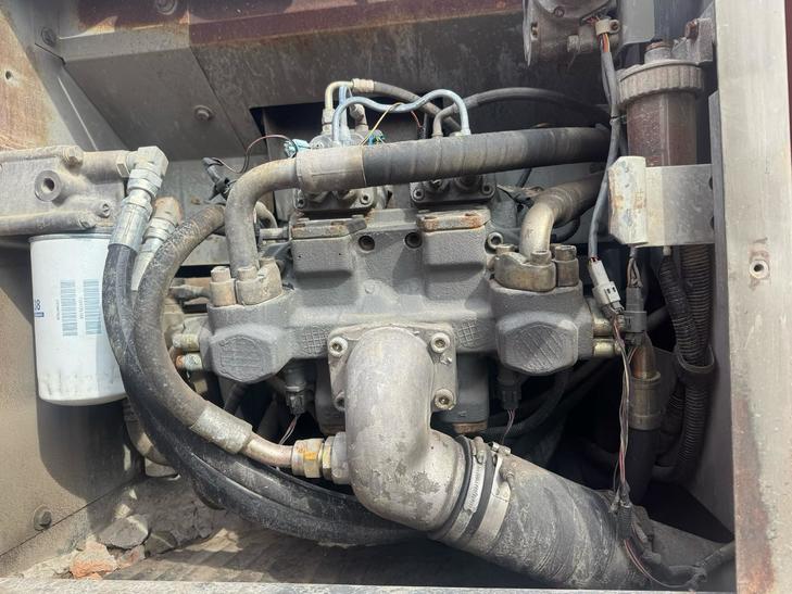 Buy Hitachi ZX200-3G Used Excavator / 1