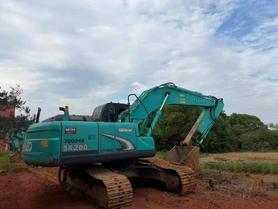 Buy Kobelco SK200 Used Excavator / 3 Buy Kobelco SK200 Used Excavator / 3