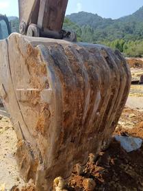 Buy Caterpillar 320D Used Excavator / 3 Buy Caterpillar 320D Used Excavator / 3
