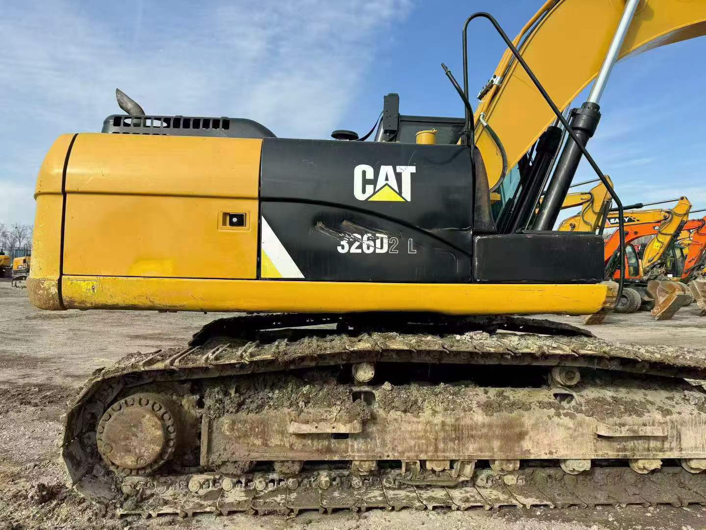 Buy Caterpillar 326DL Used Excavator / 4