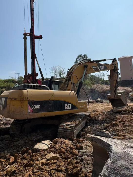 Buy Caterpillar 329D Used Excavator / 1