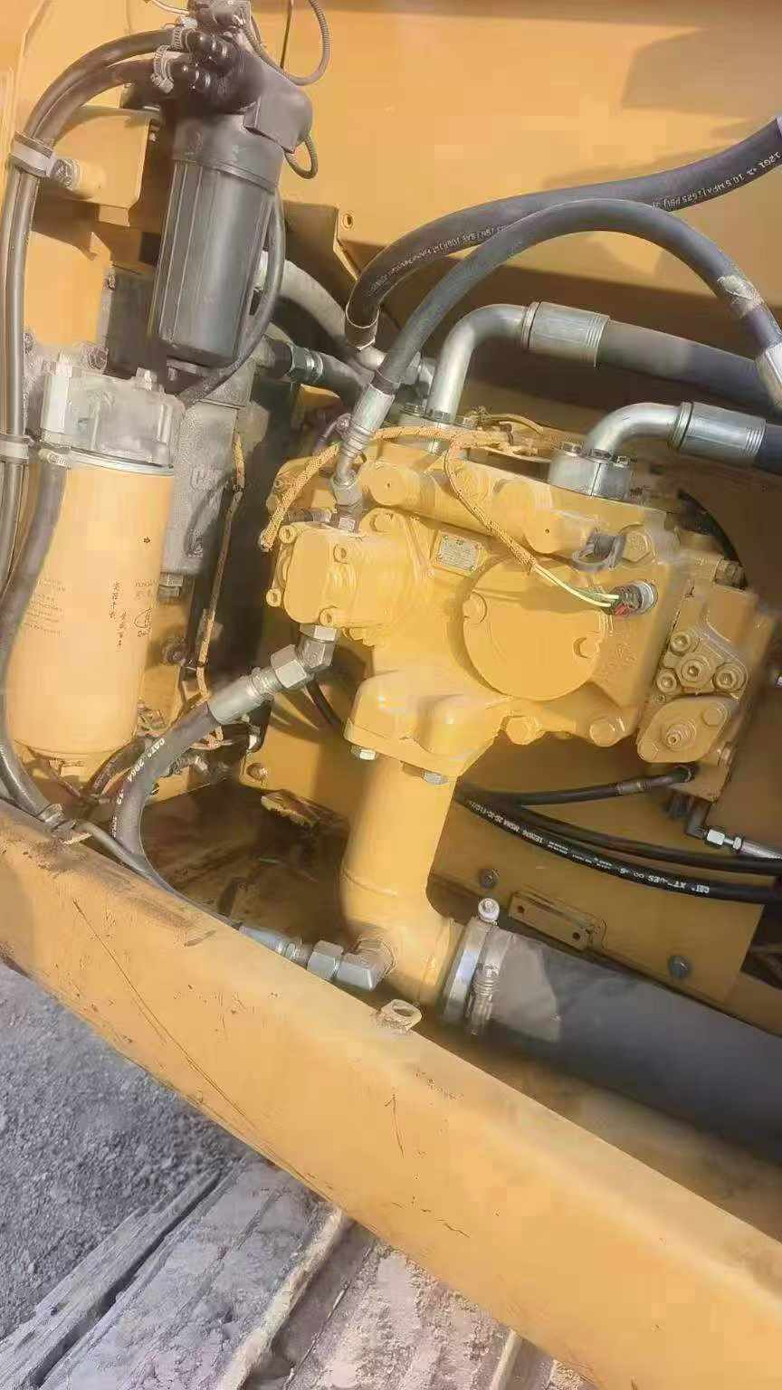 Buy Caterpillar 320D Used Excavator / 9