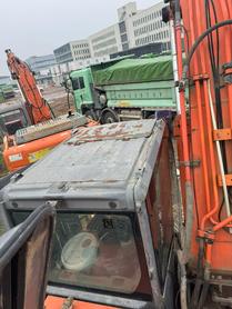 Buy Hitachi EX200-3 Used Excavator / 4 Buy Hitachi EX200-3 Used Excavator / 4