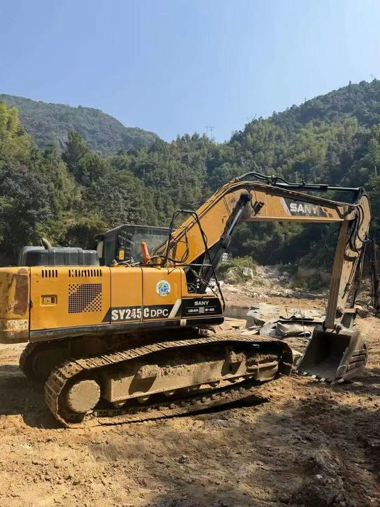 Buy Sany SY205C Used Excavator / 1