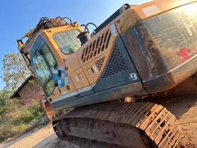 Buy Hyundai R215-7 Used Excavator / 2 Buy Hyundai R215-7 Used Excavator / 2