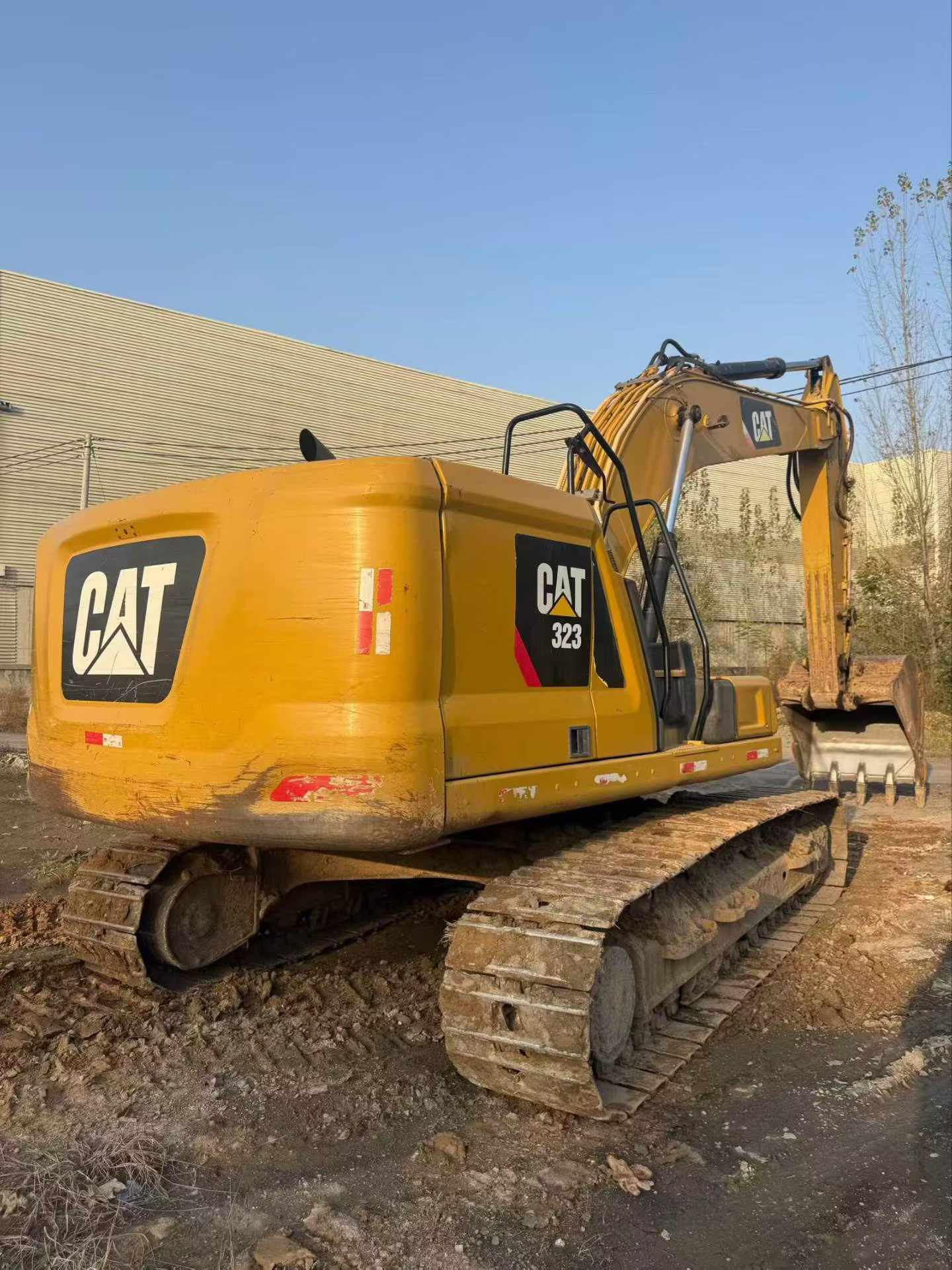 Buy Caterpillar 323 Used Excavator / 3