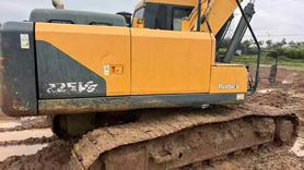 Buy Hyundai R215VS Used Excavator / 2 Buy Hyundai R215VS Used Excavator / 2
