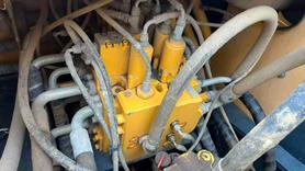Buy Hyundai R215VS Used Excavator / 6 Buy Hyundai R215VS Used Excavator / 6