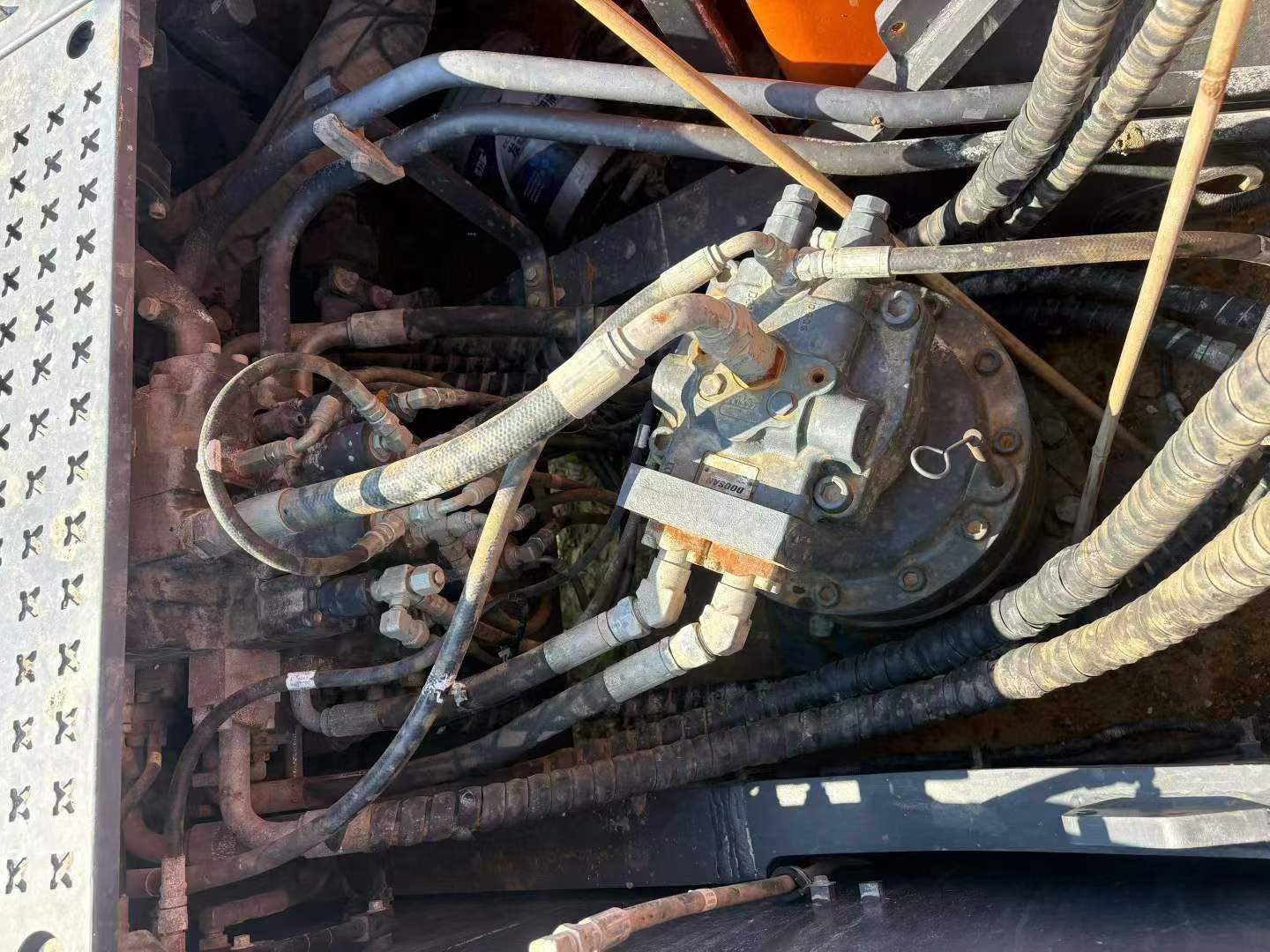 Buy Doosan DX260LC Used Excavator / 5