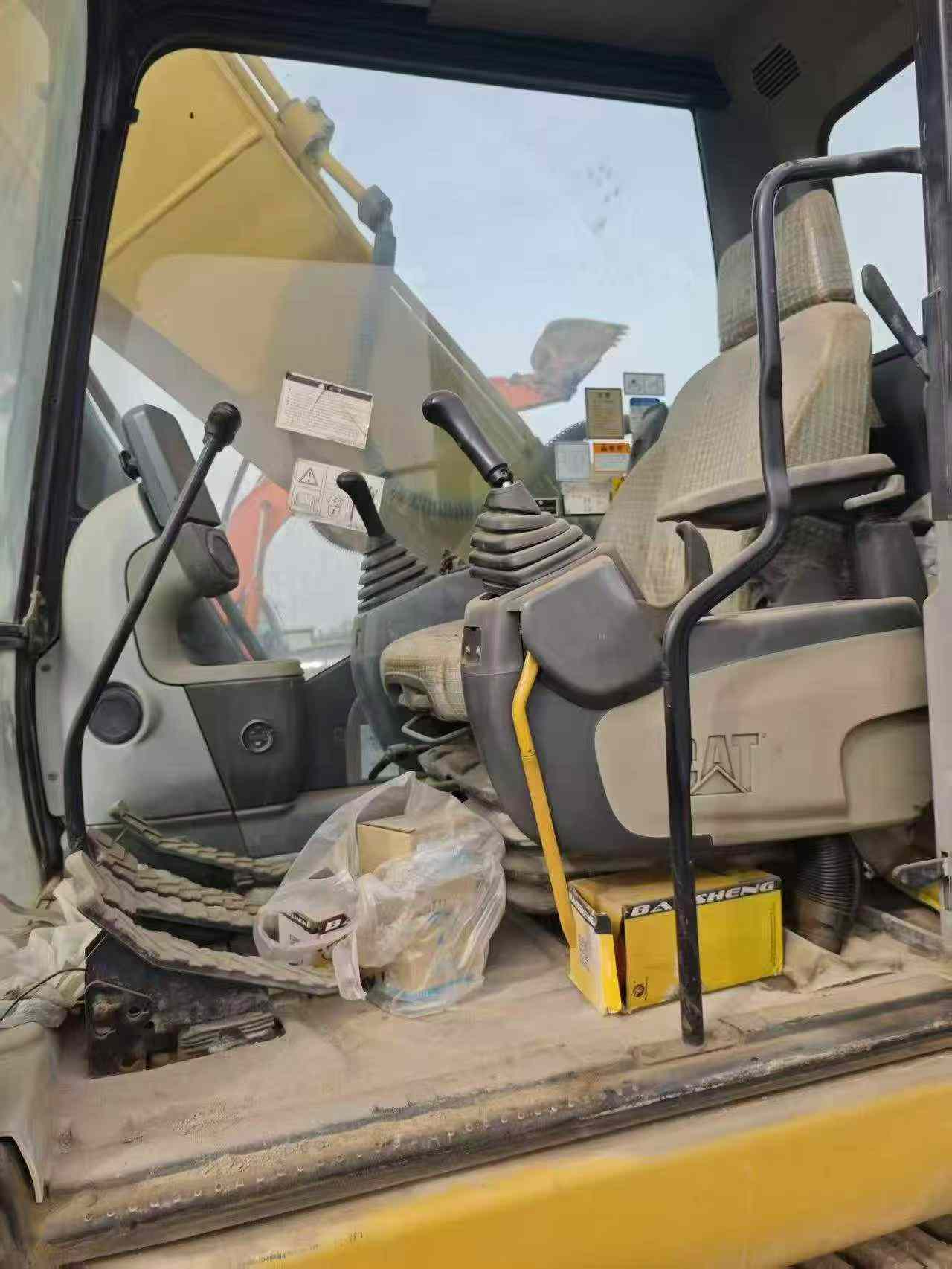Buy Caterpillar 320D Used Excavator / 6