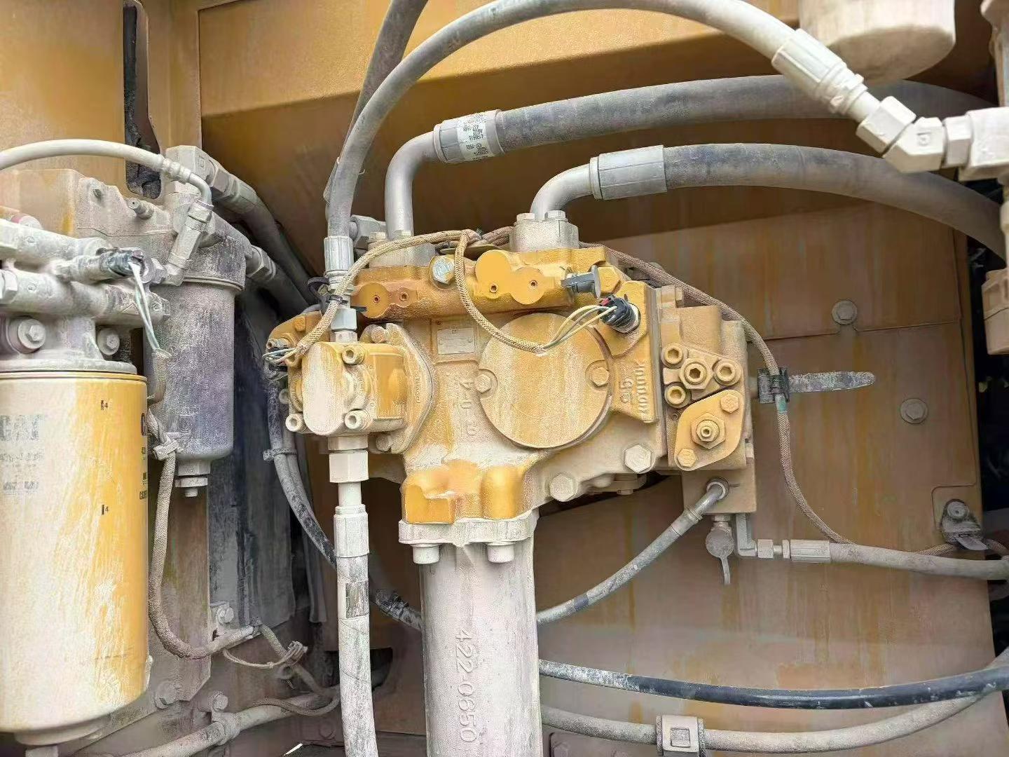 Buy Caterpillar 330B Used Excavator / 2