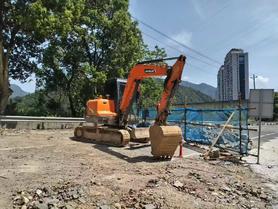 Buy Doosan DH60 Used Excavator / 3 Buy Doosan DH60 Used Excavator / 3
